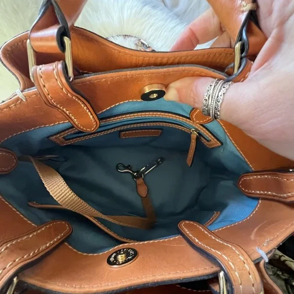 Dooney & Bourke Mini Barlow Palm Leaf - Picture 4 of 4